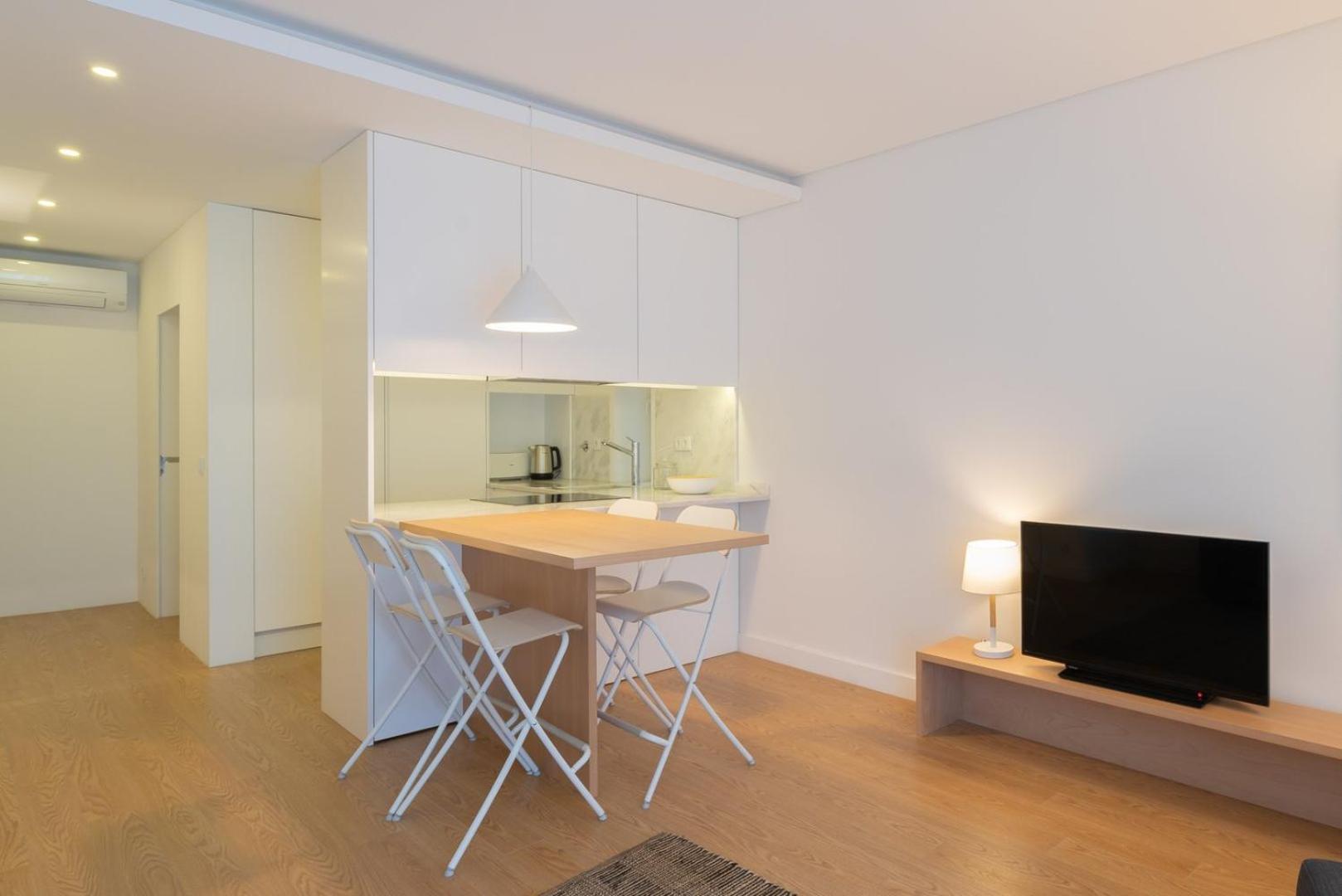 Guestready - Modern 2-Bedroom Apt In Cedofeita ポルト エクステリア 写真