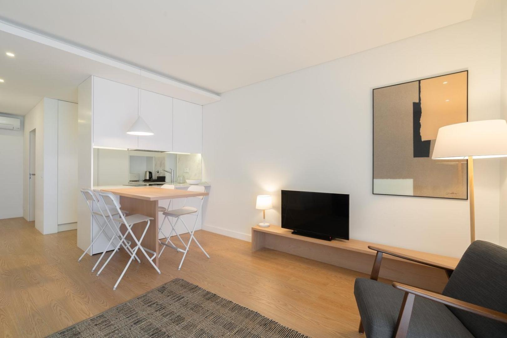 Guestready - Modern 2-Bedroom Apt In Cedofeita ポルト エクステリア 写真